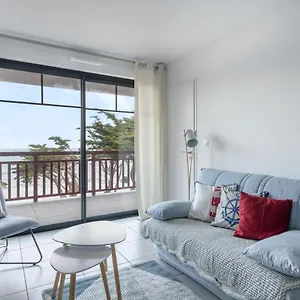  Appartement Esprit Balneaire Sur La Cote Bretonne Pour Trois Personnes France